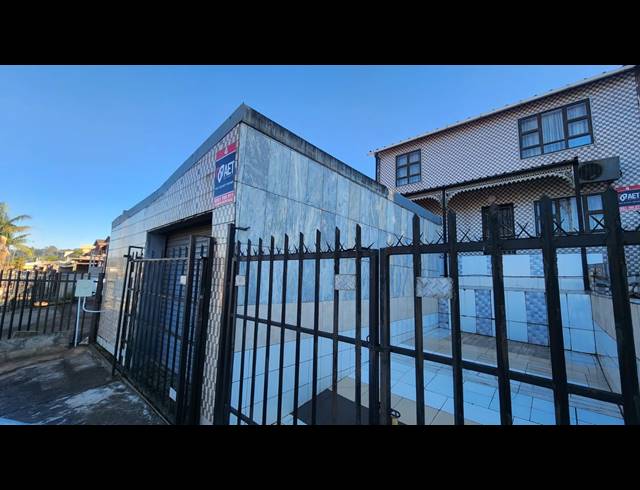 3 BEDROOM FREESTANDING FOR SALE IN NORTHDALE